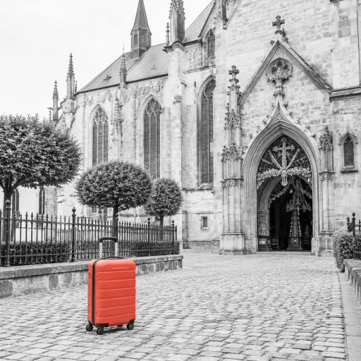 An elegant day trip to the Kutná Hora bone church from Prague